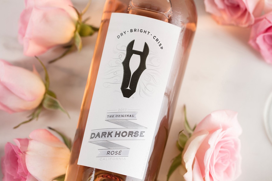 Dark Horse Rosé (Fotocredit: E. & J. Gallo Winery) Dark Horse Rosé (Fotocredit: E. & J. Gallo Winery)