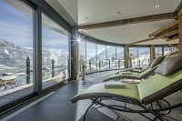 Aussicht vom Ruheraum auf die Winterlandschaft (Hotel Waldfriede)