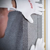 EJOT Pro-Line Profile für die hochwertige Ausbildung von Putzanschlüssen