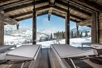 Ruhebereich im Chalet (c) Peter Kuehnl (PURADIES - Mein Naturresort)