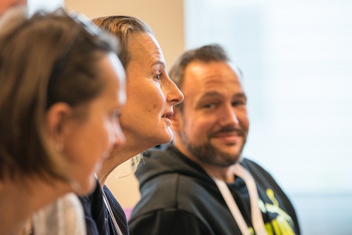 Face-to-Face, aber virtuell: Gesprächsrunden"Keep Talking" zur Zukunft der Hotellerie (Bil