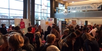 Schüleraustausch USA: Anbieter auf der AUF IN DIE WELT-Messe (Foto: Stiftung Völkerverständigung)