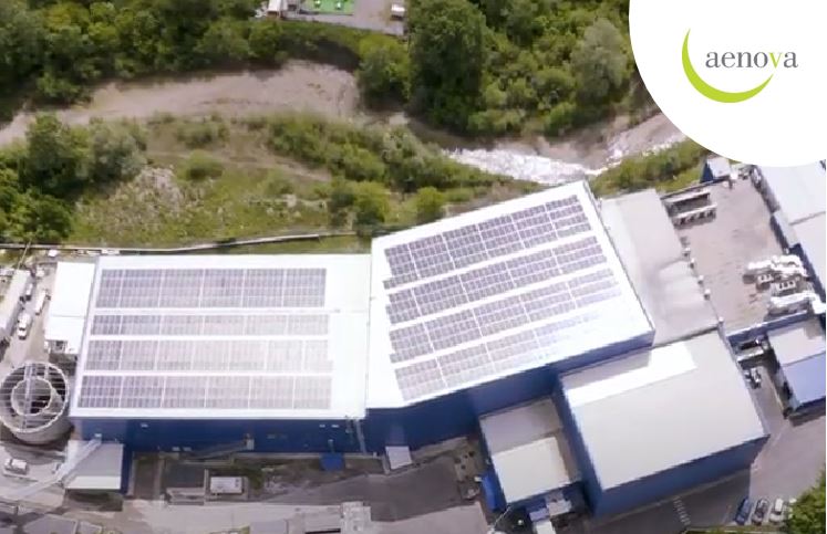 Die neue Photovoltaik-Anlage unterstützt die klimafreundliche Produktion von Softgel Kapseln