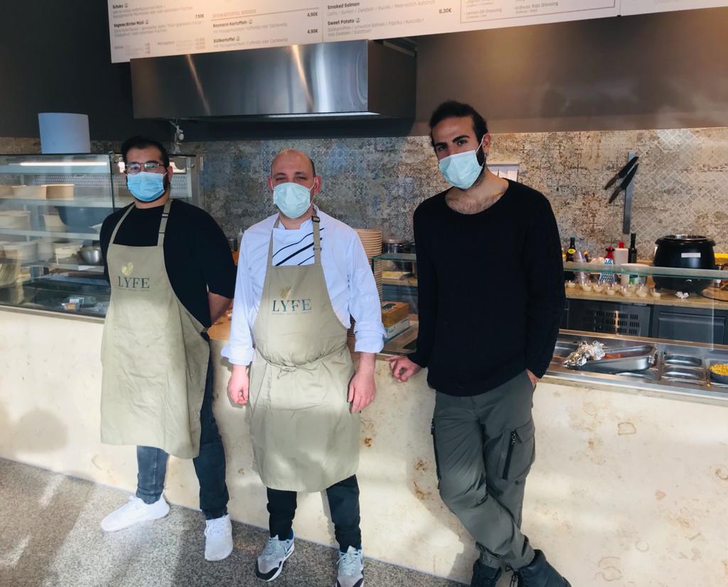 Münchner Jung-Gastronom Evrim Karaboga eröffnet Restaurant LYFE im Münchner Osten mitten im Lockdown