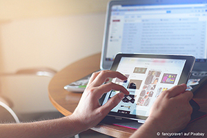 Displays und Touchscreens – nur mit optisch klaren Klebstoffen. Foto: fancycrave1 auf Pixabay Displays und Touchscreens – nur mit optisch klaren Klebstoffen. Foto: fancycrave1 auf Pixabay