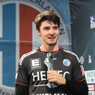 (Jocki_Foto, Erlangen) HC Erlangen: Benedikt Kellner leitete die Partie sehr clever 