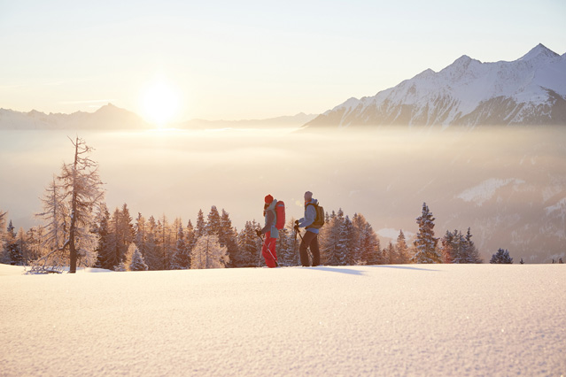Die Planung ist bei einer Winterwanderung das A und O. (Bildquelle: ERGO Group) Die Planung ist bei einer Winterwanderung das A und O. (Bildquelle: ERGO Group)