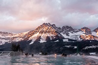 Gebirgspanorama am Infinity Sky Pool (c) Thomas Hennerbichler (Hotel Kaiserblick)