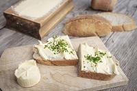 Gschmackiges Butterbrot mit frischem Schnittlauch (c) Florian Bachmeier (Tourismusverband Rauris)