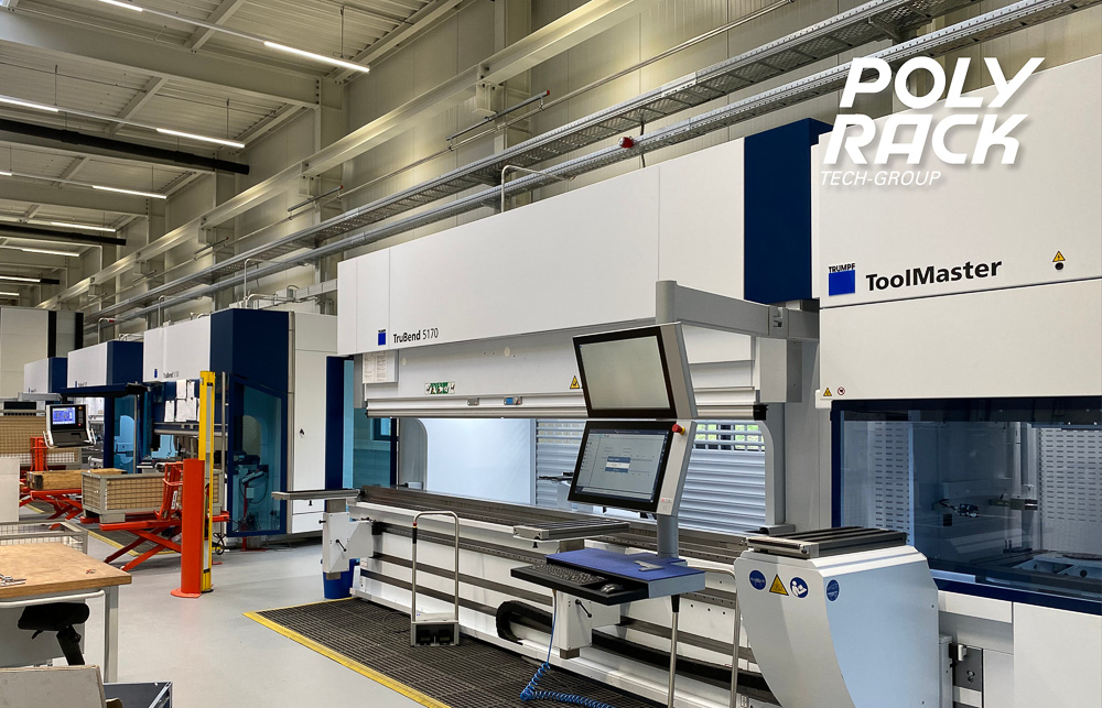 Biegemaschinen im erweiterten POLYRACK Werk 4 in Ettlingen.