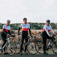 Das Team von ZOA Deutschland radelt für den guten Zweck