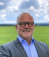 Oliver Kayser ist neuer Leiter Marketing und Vertrieb Oliver Kayser ist neuer Leiter Marketing und Vertrieb