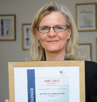 Geschäftsführerin Dr. Karin Uphoff freut sich über den Erfolg. Foto: Samya Bascha-Döringer