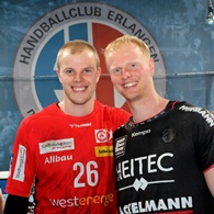 (#Jocki_Foto, Erlangen): Lucas Firnhaber (TuSEM Essen) und sein Bruder Sebastian vom HC Erlangen 