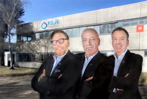 Die Gründer H. Kringe, J. Litzmanski, G. Ritter vor dem Firmensitz in Heidenheim
