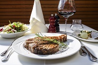 Legendäres GORITSCHNIGGs Steak (c) Tine Steinthaler (GORITSCHNIGGs)