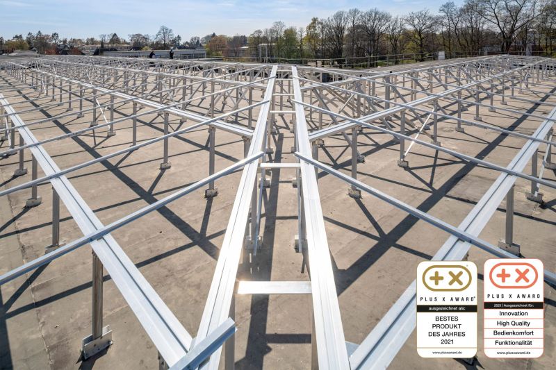 Die Unterkonstruktion des Kalzip Vario LB Systems ist der Schlüssel zur maßgenauen Sanierung. 