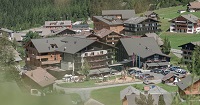 Außenansicht von vorne (Hotel Gorfion Familotel)