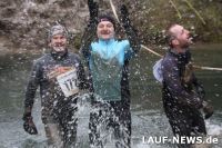 Auch wenn das Wasser Mitte März noch eiskalt ist: die Bravehearts haben Spaß