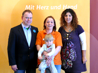 Dr. Dieter Czapski, Vanessa Gros mit Emma Schemann, Gülsen Sariergin Dr. Dieter Czapski, Vanessa Gros mit Emma Schemann, Gülsen Sariergin