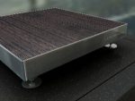 Luscendo arbeitet mit Materialien wie lichtdurchlässigem Holz (Bild) oder lichtdurchlässigem Beton Luscendo arbeitet mit Materialien wie lichtdurchlässigem Holz (Bild) oder lichtdurchlässigem Beton