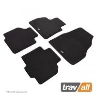 Travall hat sein Sortiment um luxuriöse, fahrzeugspezifische Autoteppiche ergänzt. © Travall