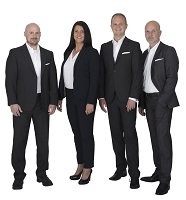 Das bluecue Führungsteam freut sich über die erneute Auszeichnung zum TOP CONSULTANT Das bluecue Führungsteam freut sich über die erneute Auszeichnung zum TOP CONSULTANT