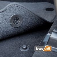 Autoteppiche mit passenden Befestigungen können zur Sicherheit im Fahrzeug beitragen. © Travall Autoteppiche mit passenden Befestigungen können zur Sicherheit im Fahrzeug beitragen. © Travall