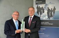 Die Jurys des Benchmarkings Herr Prof. Rolf Pfeiffer (l.) und Herr Prof. Bertram Lohmüller (r.) Die Jurys des Benchmarkings Herr Prof. Rolf Pfeiffer (l.) und Herr Prof. Bertram Lohmüller (r.)