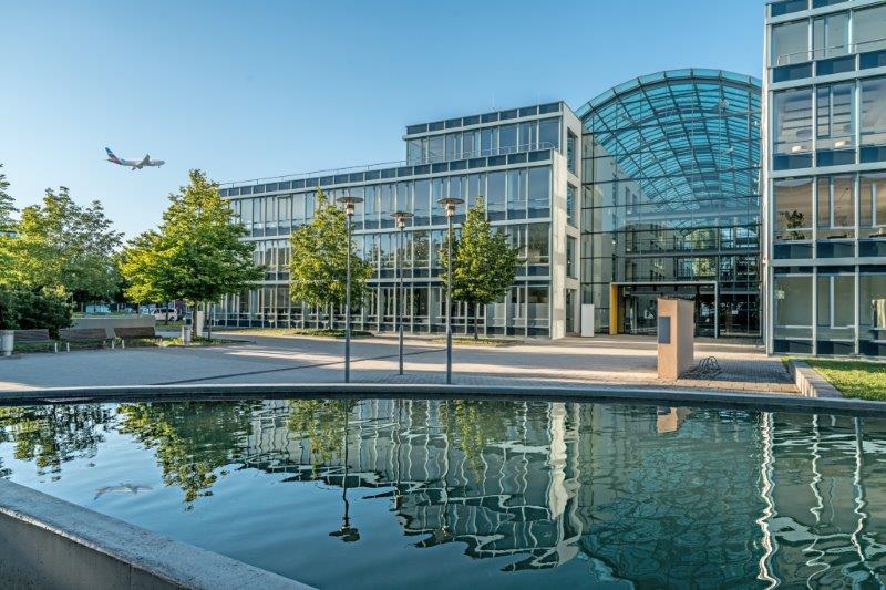 Bürokomplex Skygate im Munich Airport Business Park (c) Gmd Hallbergmoos, Fotograf Manfred Zentsch Bürokomplex Skygate im Munich Airport Business Park (c) Gmd Hallbergmoos, Fotograf Manfred Zentsch