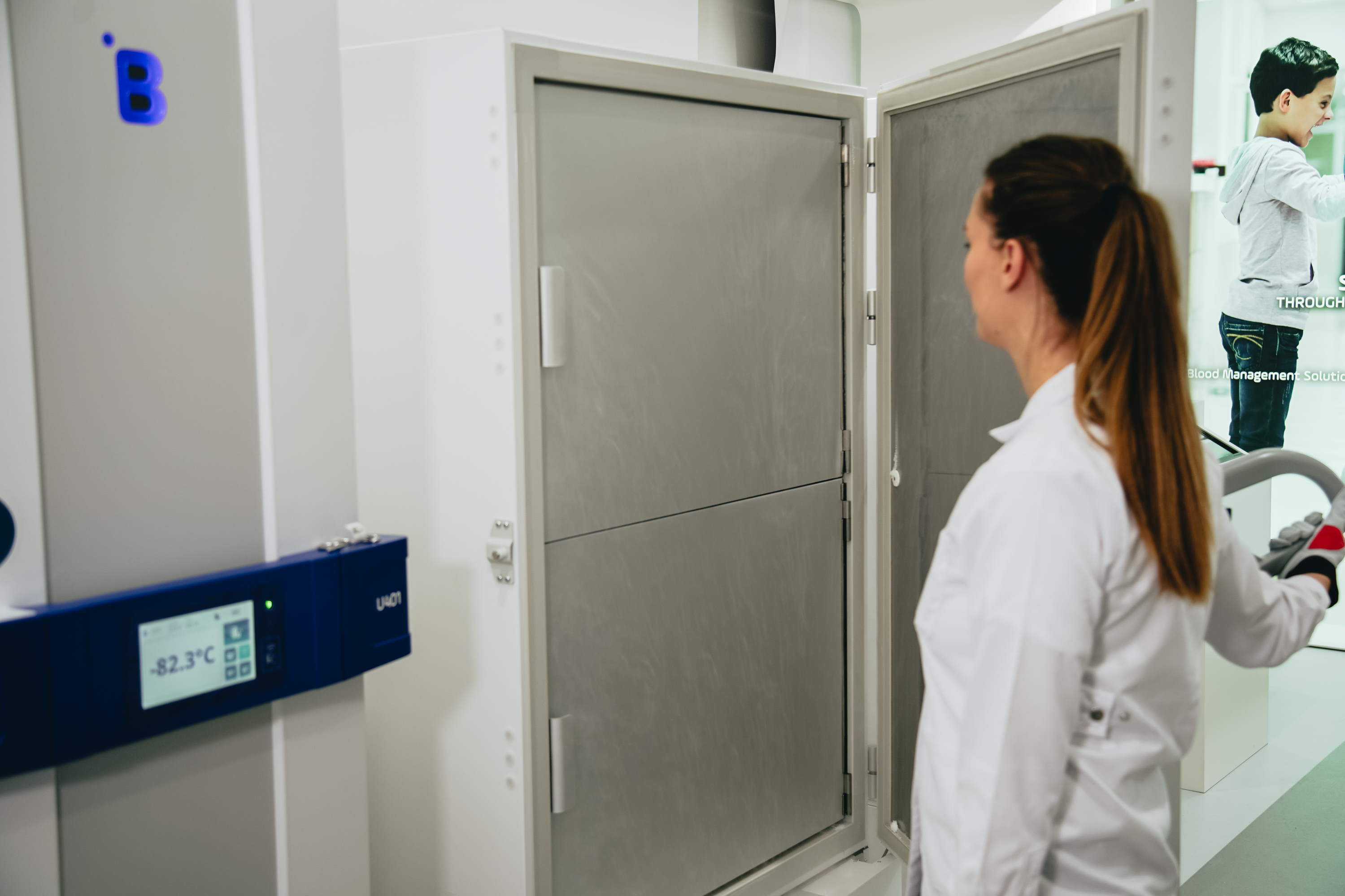 Zwischentüren halten z.B. beim U901 zusätzlich zur Außentür und Isolierung die kalte Luft im Inneren Zwischentüren halten z.B. beim U901 zusätzlich zur Außentür und Isolierung die kalte Luft im Inneren