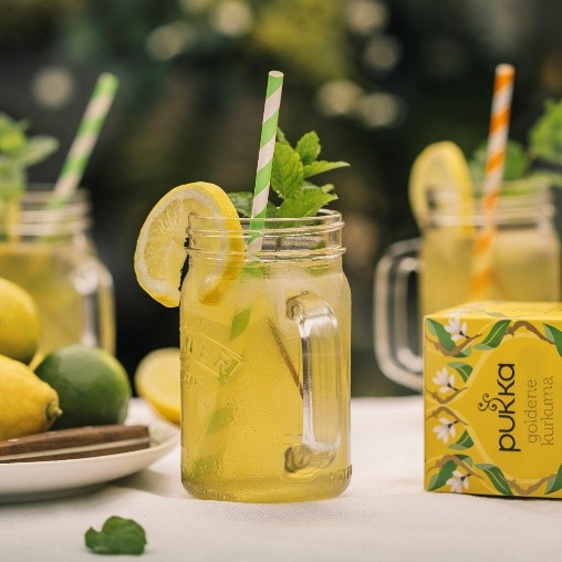 Erfrischende Cocktails aus Pukka Bio-Kräutertee Goldene Kurkuma Erfrischende Cocktails aus Pukka Bio-Kräutertee Goldene Kurkuma