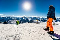 Ski- und Snowboardspaß in der Zillertal Arena (MY ALPENWELT RESORT) Ski- und Snowboardspaß in der Zillertal Arena (MY ALPENWELT RESORT)
