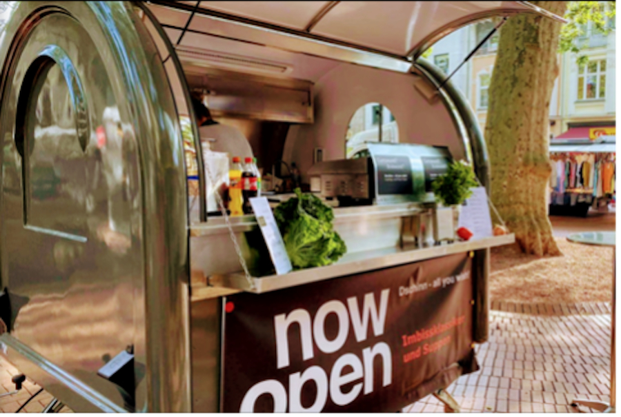 Retro-Food-Trailer für Catering und Firmenevents Retro-Food-Trailer für Catering und Firmenevents