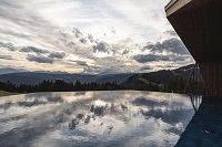 Traumaussicht vom Outdoor Panorama-Pool (c) Hannes Niederkofler (AEON)