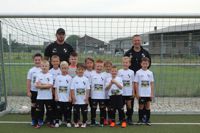 Die G-Jugend-Mannschaft des VfL Mark mit neuen Trikots von BigB. Die G-Jugend-Mannschaft des VfL Mark mit neuen Trikots von BigB.