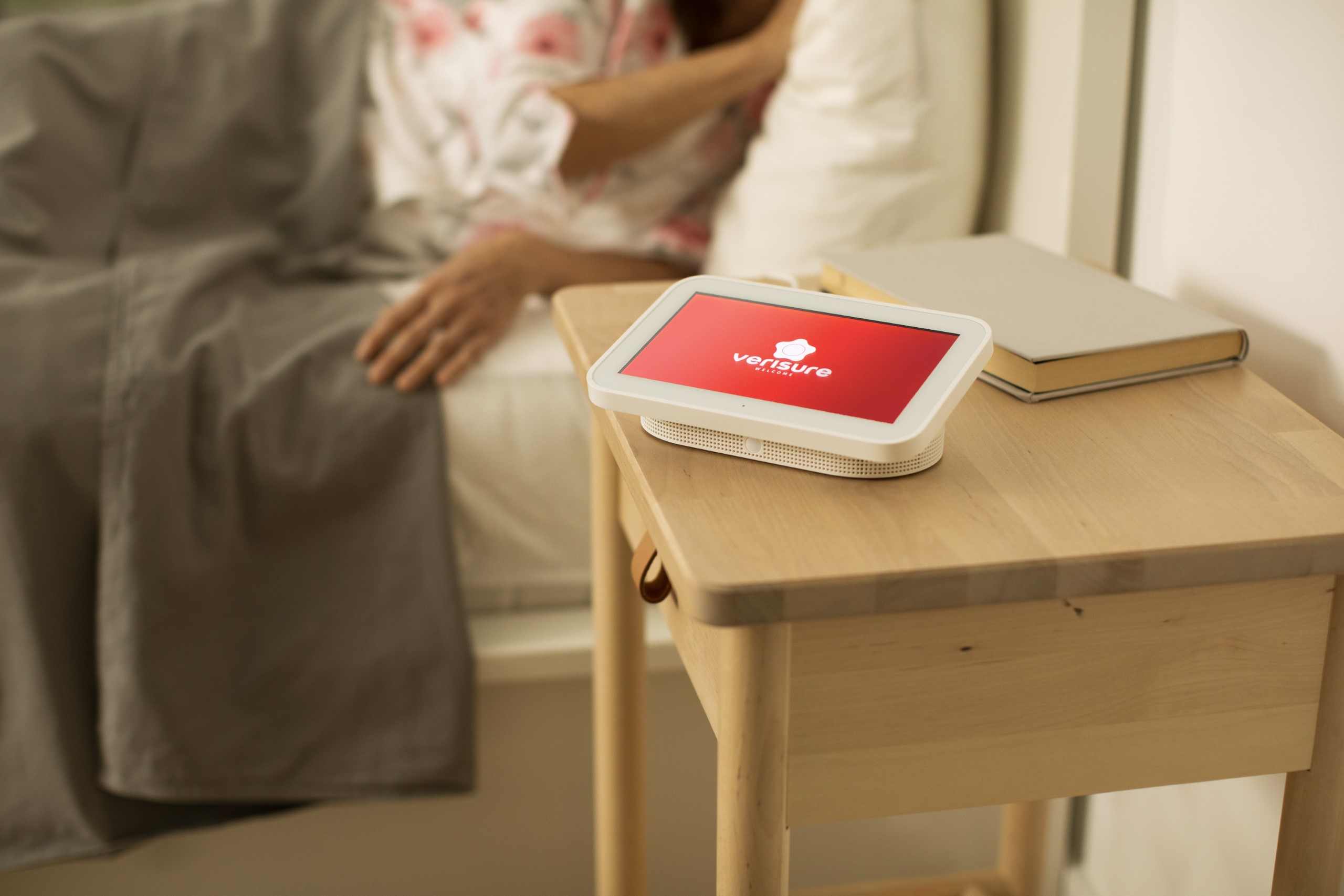 SOS-Notruf zur Alarmzentraleüber Portal, Tastatur, Umhänge-Taste oder mobil per Verisure App