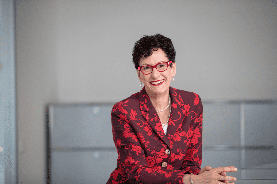 Carmen Abraham stellt die Frage„Was motiviert Führungskräfte?“ Carmen Abraham stellt die Frage„Was motiviert Führungskräfte?“