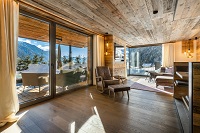 Modern ausgestattetes Chalet Salena (c) Daniel Demichiel (Hotel Quelle Nature Spa Resort)