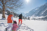 Auf Erkundungstour im Raurisertal (c) Fotostudio Creatina (Tourismusverband Rauris)