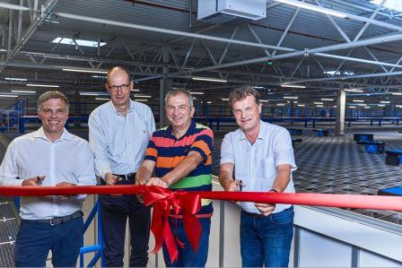 Go Live (v.l.n.r.): Dr. Axel Mayer, Johannes Lahrmann, Frank Schirrmeister und Christoph Echelmeyer Go Live (v.l.n.r.): Dr. Axel Mayer, Johannes Lahrmann, Frank Schirrmeister und Christoph Echelmeyer