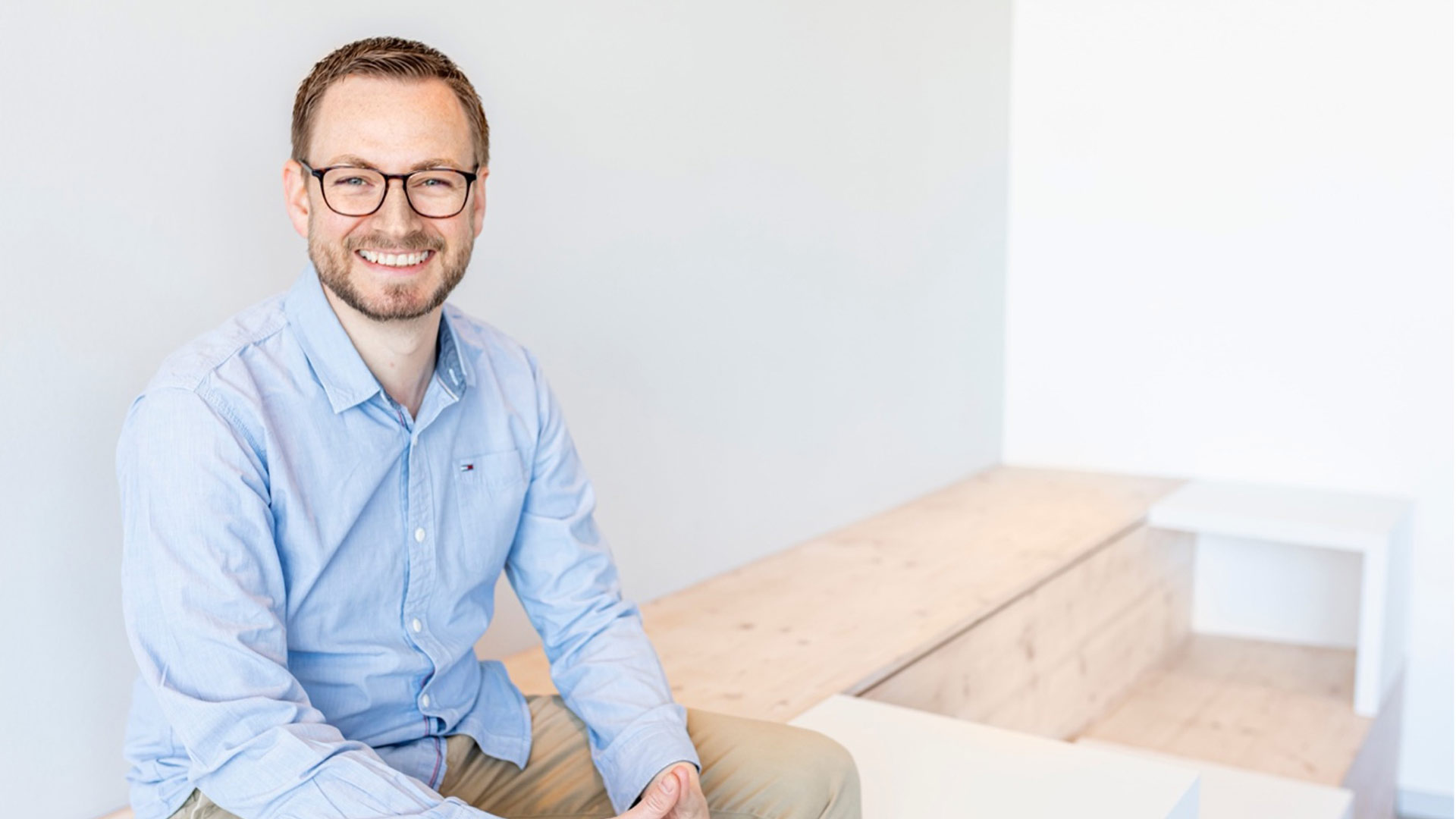 Finanzcoach Marc Thielüber ein finanziell selbstbestimmtes Leben. Finanzcoach Marc Thielüber ein finanziell selbstbestimmtes Leben.