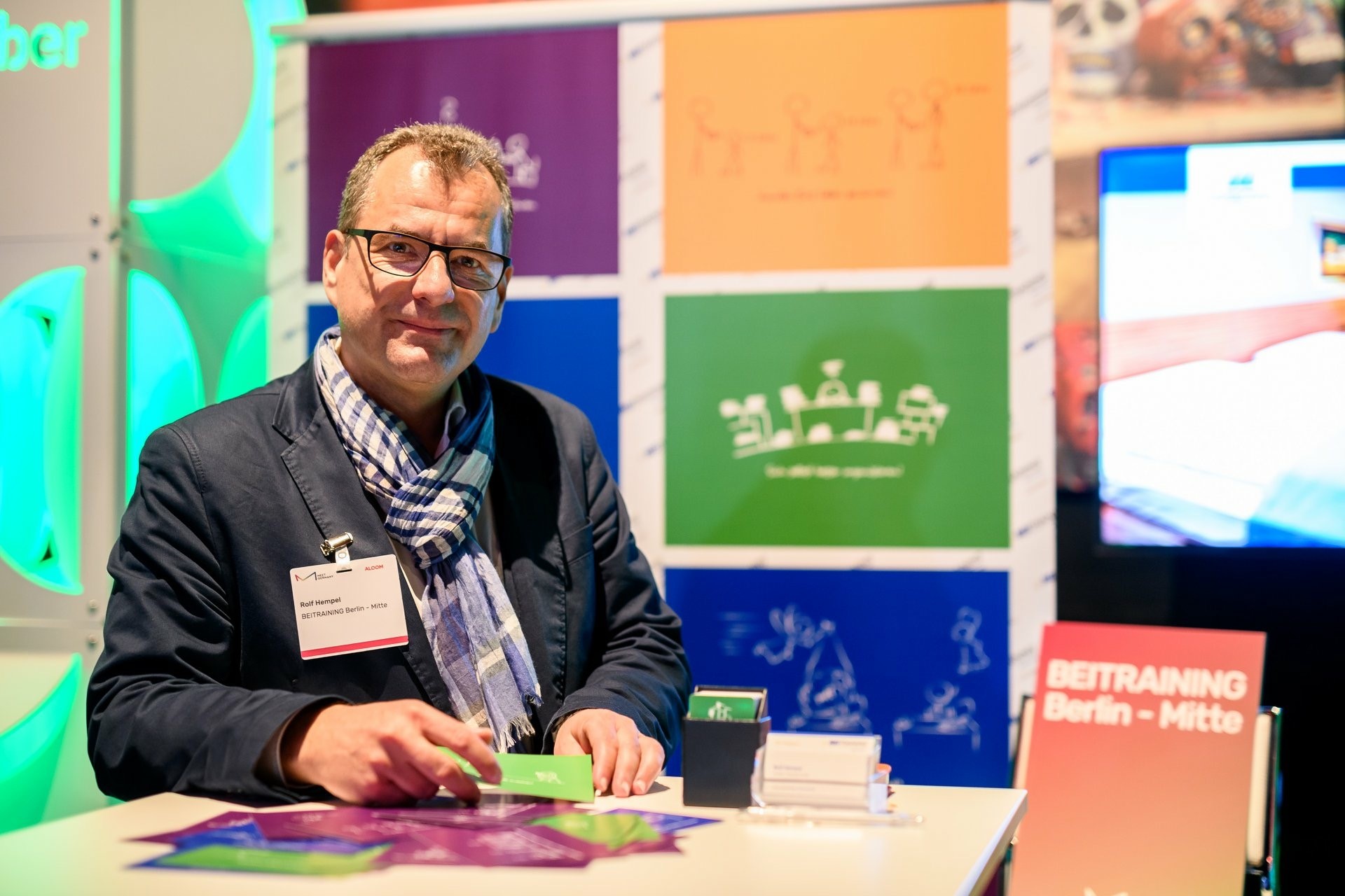 Coach Rolf Hempel stellt auf der Lernmesse L&Dpro exklusiv die Business-Simulation CAPSIM Core vor Coach Rolf Hempel stellt auf der Lernmesse L&Dpro exklusiv die Business-Simulation CAPSIM Core vor