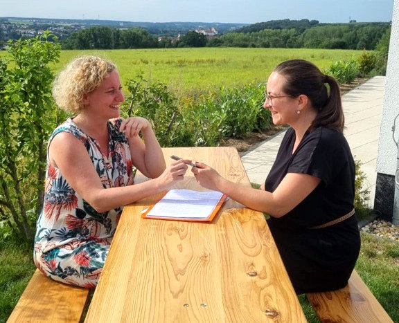 Regina Köhler (L) und Lydia Zillmann (R) Regina Köhler (L) und Lydia Zillmann (R)