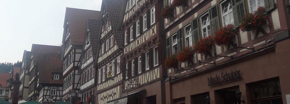 Gebäudereinigung in Achern kann sowohl im Büro als auch im privaten Haushalt vieles erleichtern. Gebäudereinigung in Achern kann sowohl im Büro als auch im privaten Haushalt vieles erleichtern.