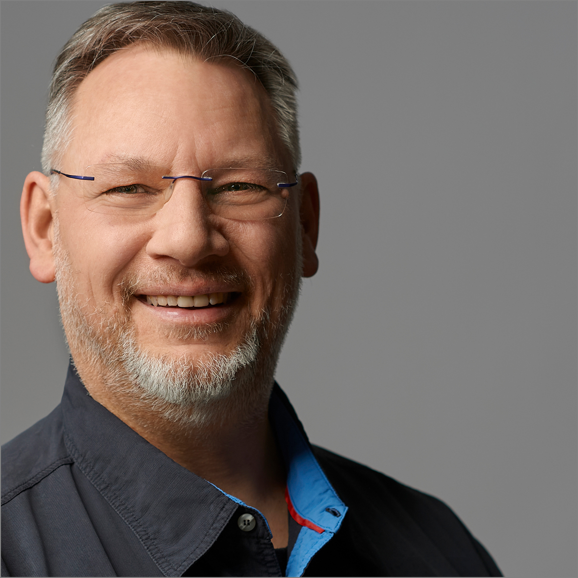 Andreas Düpmann lehrt seit zehn Jahren das Korrekturlesen. (Bildquelle: Foto- und Bilderwerk, Oldenb