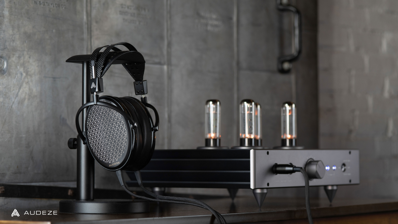 Audeze CRBN: elektrostatischer Luxus-Kopfhörer Audeze CRBN: elektrostatischer Luxus-Kopfhörer