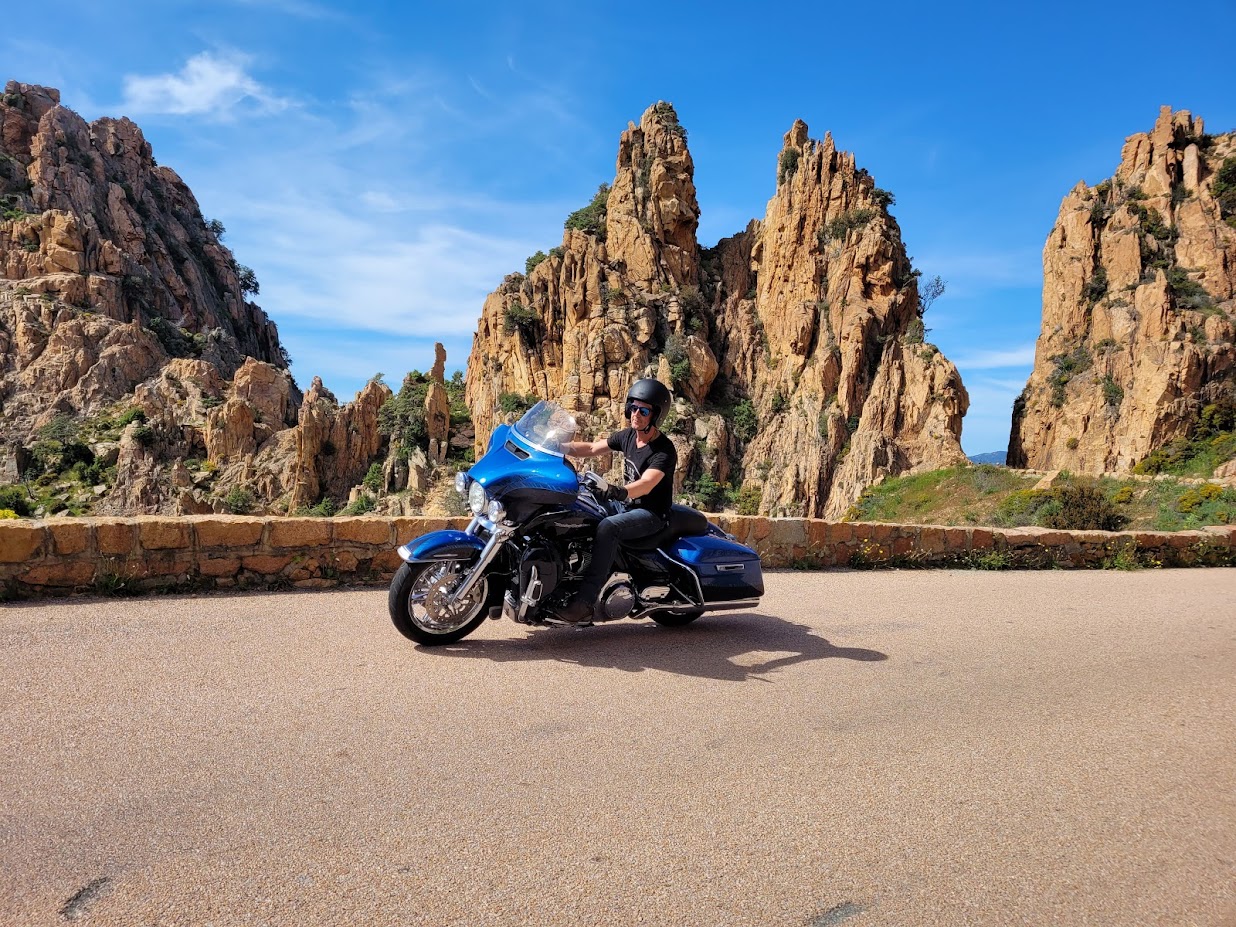 Fischer DMC World GmbH bietet neu spannende Motorrad- und Autotouren durch Frankreich an (Bildquelle