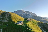 Stevia Hütte auf dem Stevia Berg (Hotel Granbaita Dolomites) Stevia Hütte auf dem Stevia Berg (Hotel Granbaita Dolomites)