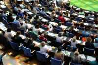 Medizinische Fortbildungen im consilium von InfectoPharm–hier im Alten Bonner Bundestag